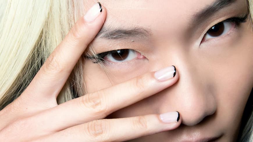 Micro French Nails