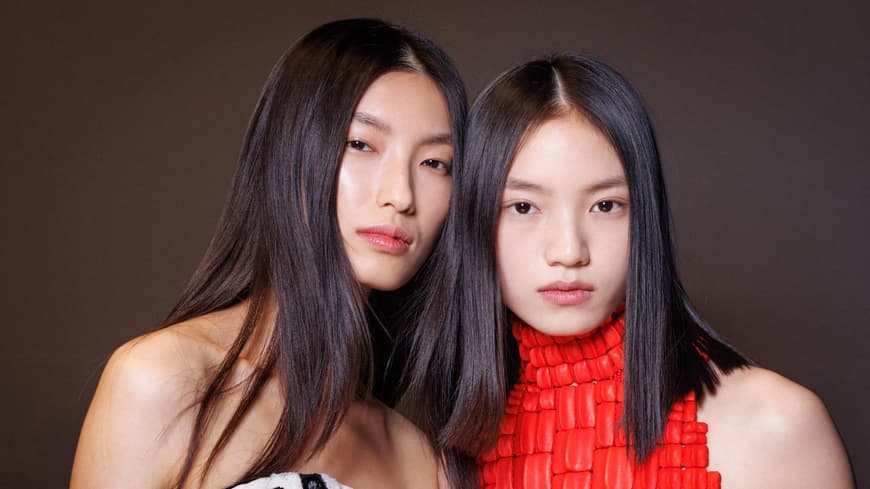 Models mit glatten Haaren