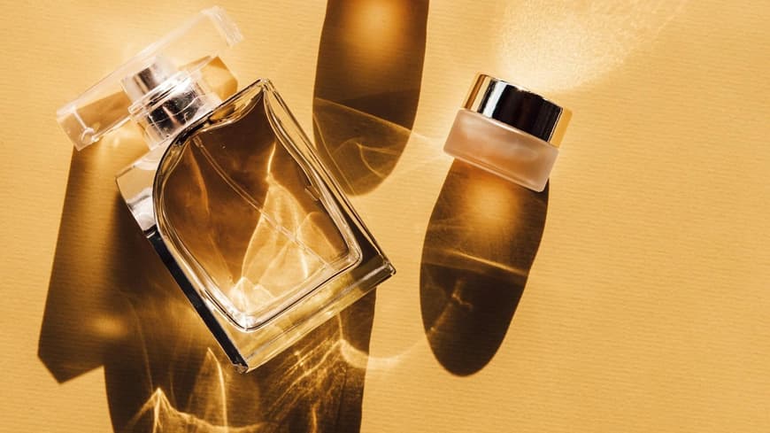 Minimalistisches Parfumsflakon