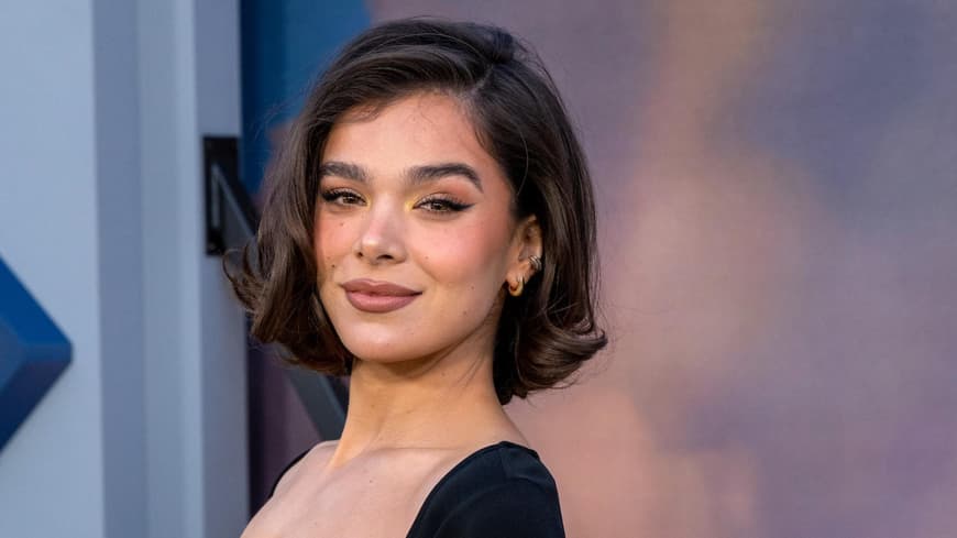Hailee Steinfeld mit Monaco Bob