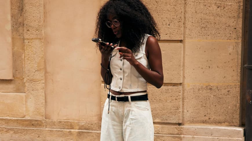 Beigefarbene Jeans Streetstyle