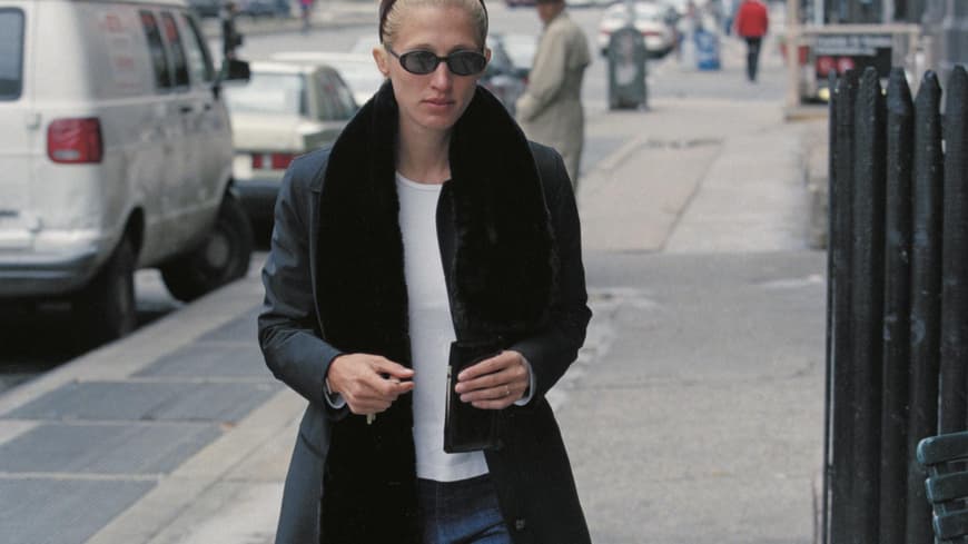 Mit der "Bessette Jeans" sieht im Frühling 2026 jedes Outfit nach 90s Minimalismus aus