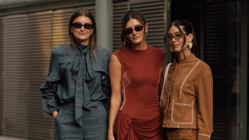 Frauen mit Sonnenbrillen