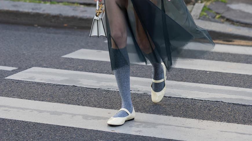 Schuh-Trends 2026: Die Ballerinas von Tamaris passen im Frühling zu jedem Outfit