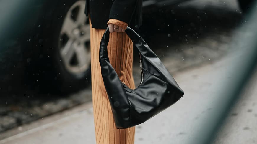 Schwarze Hobo Bag