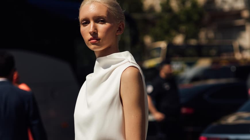 Kleid von MANGO