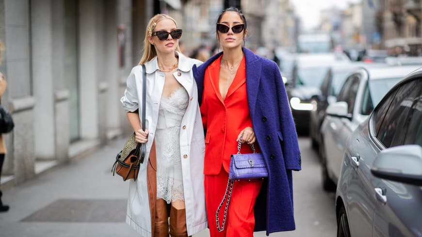 Frauen mit Sonnenbrillen Streetstyle