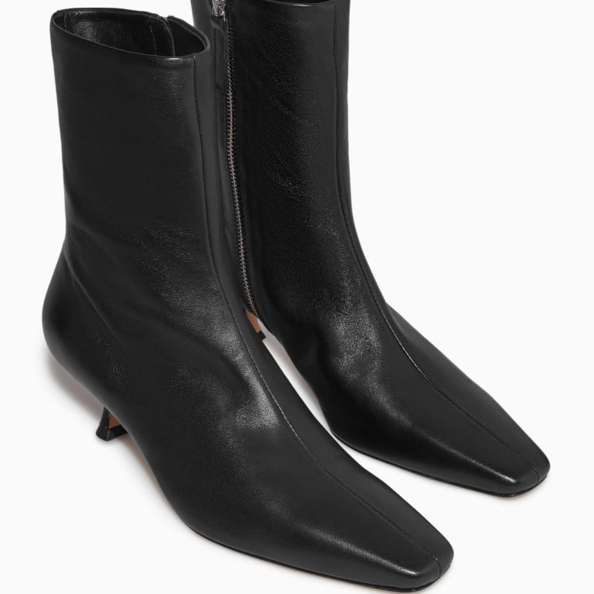 SOCK BOOTS AUS LEDER MIT KITTEN-HEEL COS