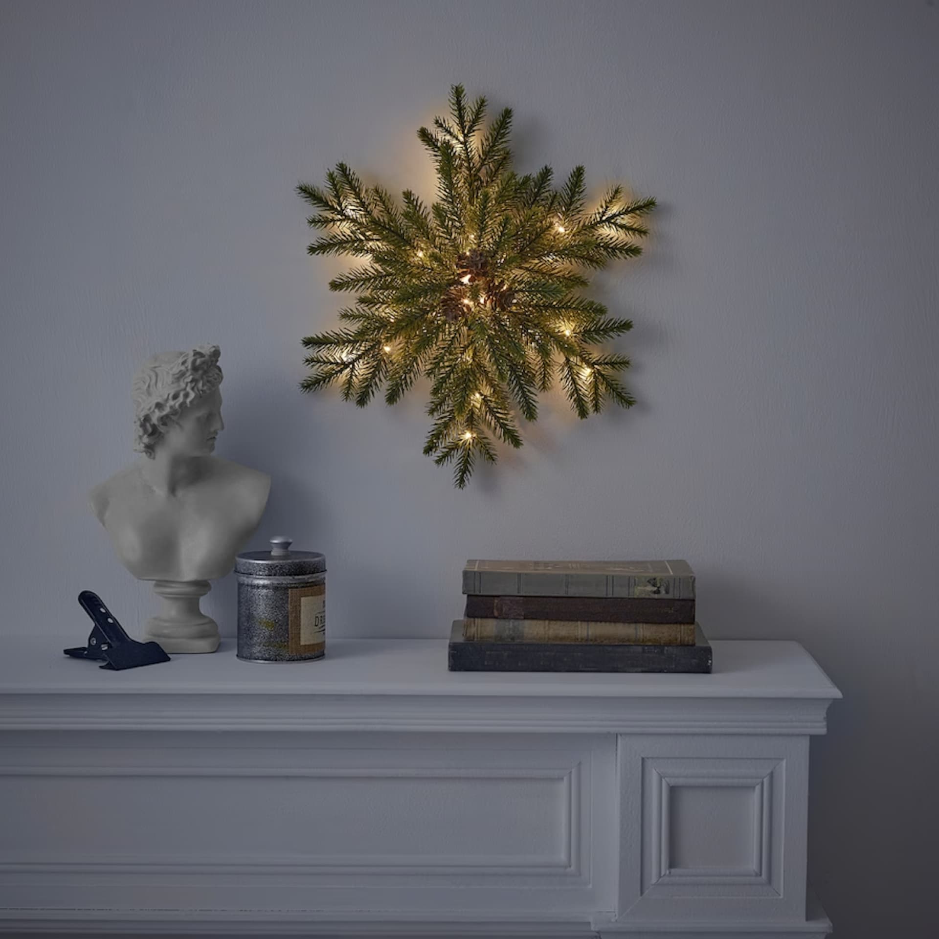 Adventskrank mit Lichterkette
