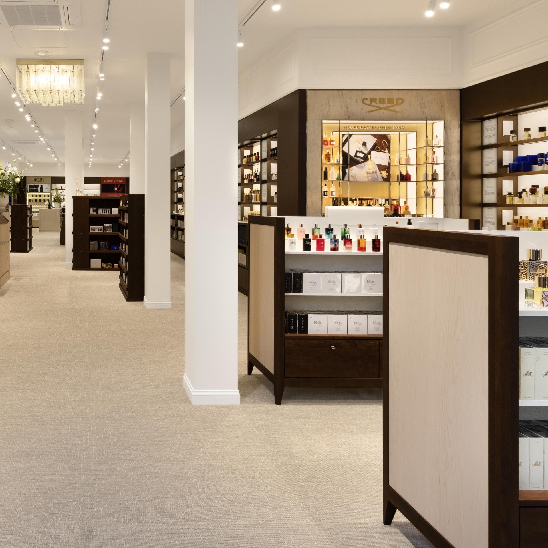 Aus Skandinavien nach Deutschland! Hier shoppen Luxus-Liebhaberinnen jetzt ihre Parfums Aus Skandinavien nach Deutschland! Hier shoppen Luxus-Liebhaberinnen jetzt ihre Parfums