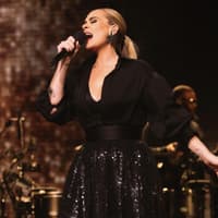 Adele singt live