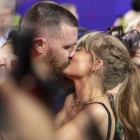 Taylor Swift und Travis Kelce Taylor Swift und Travis Kelce
