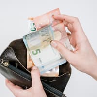 Geldscheine im Portemonnaie