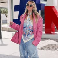 Heidi Klum in pinkfarbenem Outfit