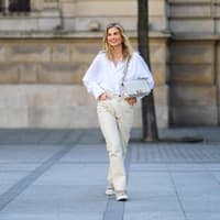 Xenia Adonts in Chucks