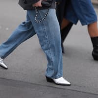 Jeans mit Boots kombinieren Boots zu Stiefeln kombiniert