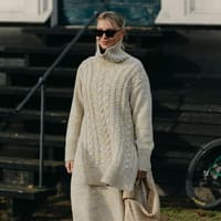 Strickpullover müssen jetzt so aussehen, um nicht langweilig zu wirken