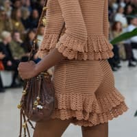 Für die Hitzewelle: Stylische Strick-Shorts ersetzen im Sommer jede Jeans Für die Hitzewelle: Stylische Strick-Shorts ersetzen im Sommer jede Jeans