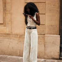 Beigefarbene Jeans Streetstyle