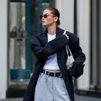 Dicker Wintermantel? Diese stylische It-Bag bekommst du trotzdem unter den Arm