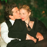 Dieses Parfum trug Carolyn Bessette-Kennedy – und so duftet es