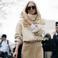 Mode-Trends 2026: Diese 5 Jacken sind im Frühling in – und diese out