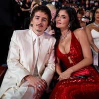 Kylie Jenner liefert den glamourösesten Auftritt der Oscar-Nacht 2026