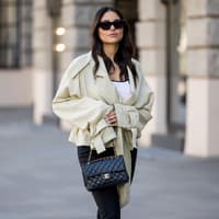 Im Frühling 2026 braucht ihr eine Trench-Jacke – 3 Favoriten