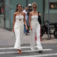 Schuh-Trends 2026: 3 flache Sandalen, die euch optisch lange Beine zaubern