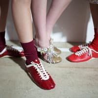 Sneaker-Trends 2026 Die 3 Farben sind im Frühling in – und diese out Sneaker-Trends 2026 Die 3 Farben sind im Frühling in – und diese out