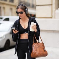 Pilates 2026: 3 Quiet Luxury Sportsets im Trend