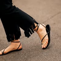 Schwarze Sandalen