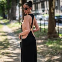 Meshki: 3 Sommerkleider für den Luxus-Look im Urlaub Meshki: 3 Sommerkleider für den Luxus-Look im Urlaub