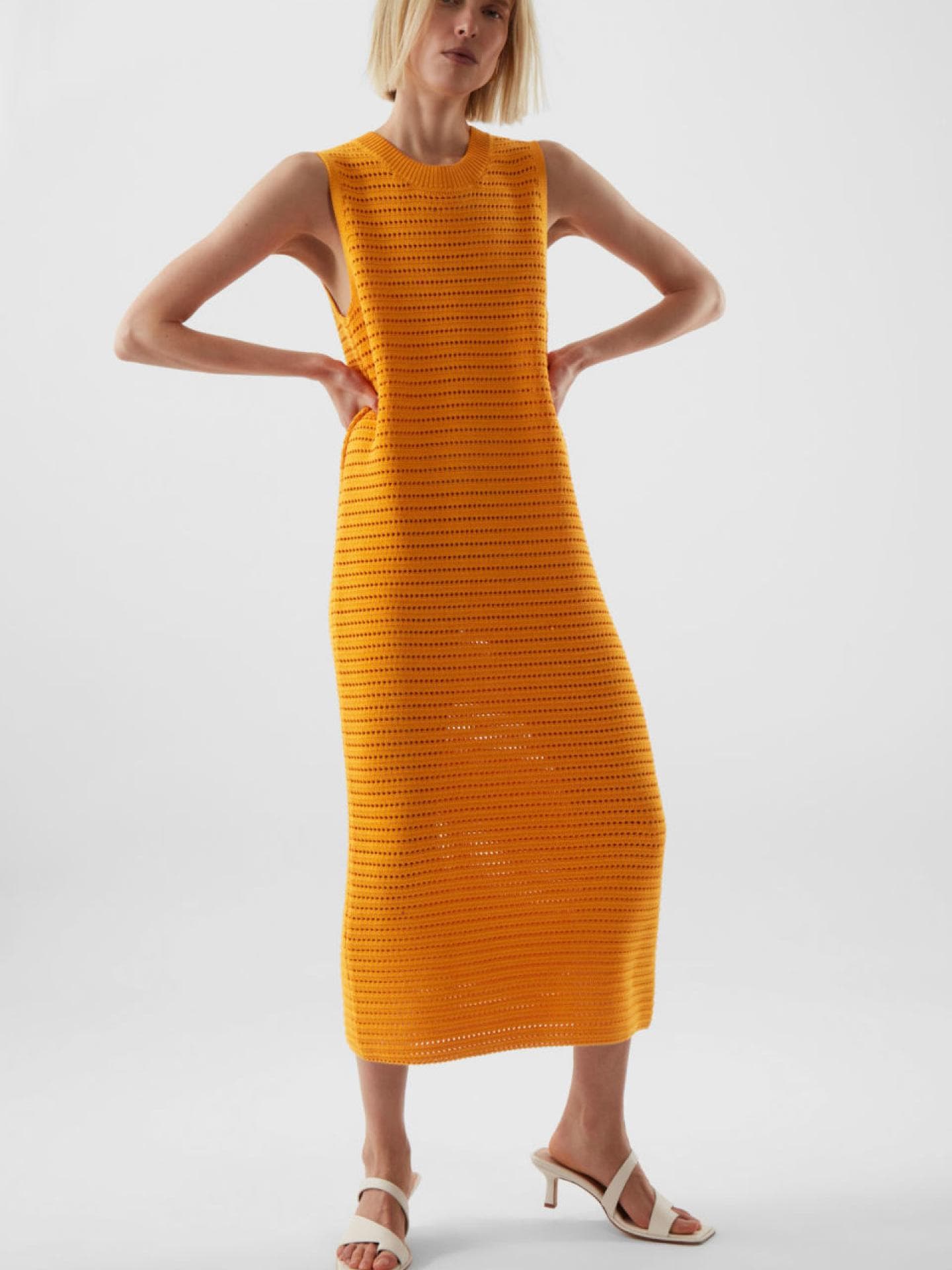 COS Strickkleid orange