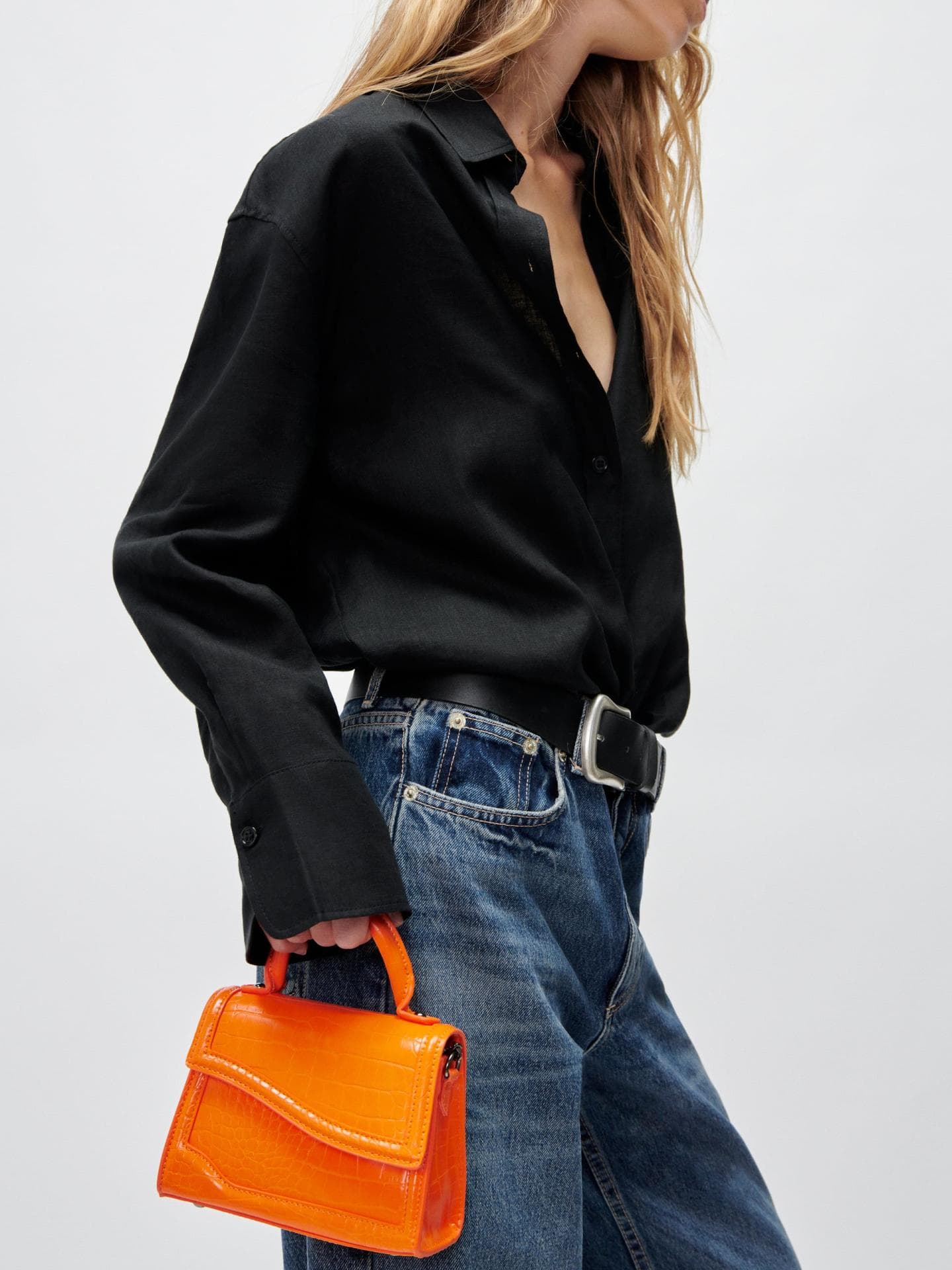 KLEINE CITY-TASCHE MIT ASYMMETRISCHEM ÜBERSCHLAG Orange ZARA