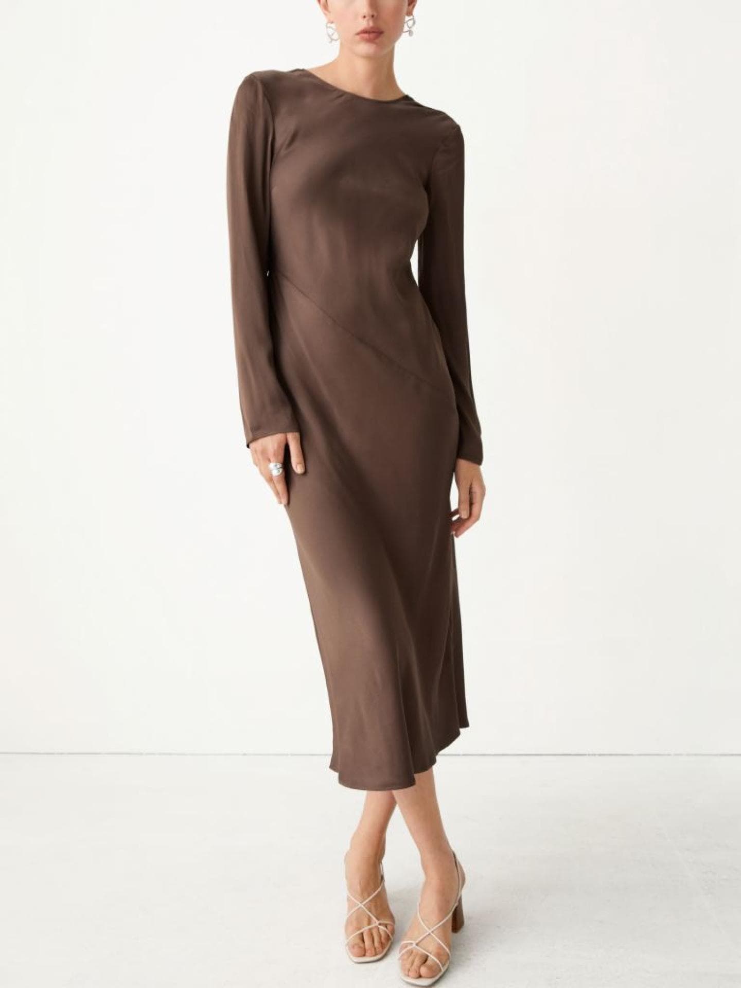 Rückenfreies Midikleid braun &other stories