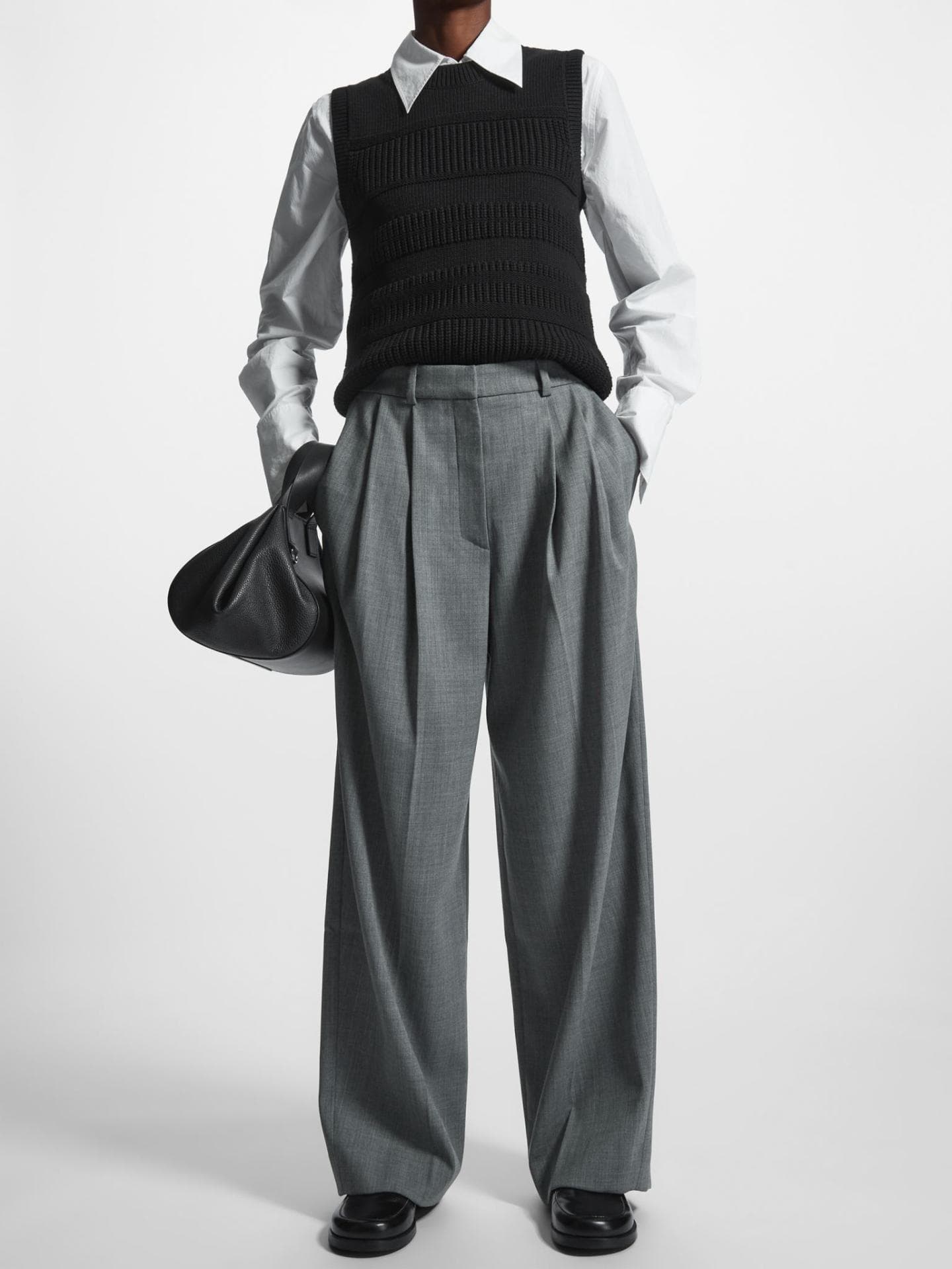 ELEGANTE WOLLHOSE MIT WEITEM BEIN COS grau