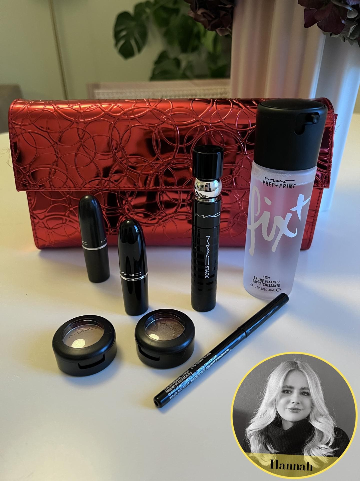 Hannah Beautyset Test MAC Innen