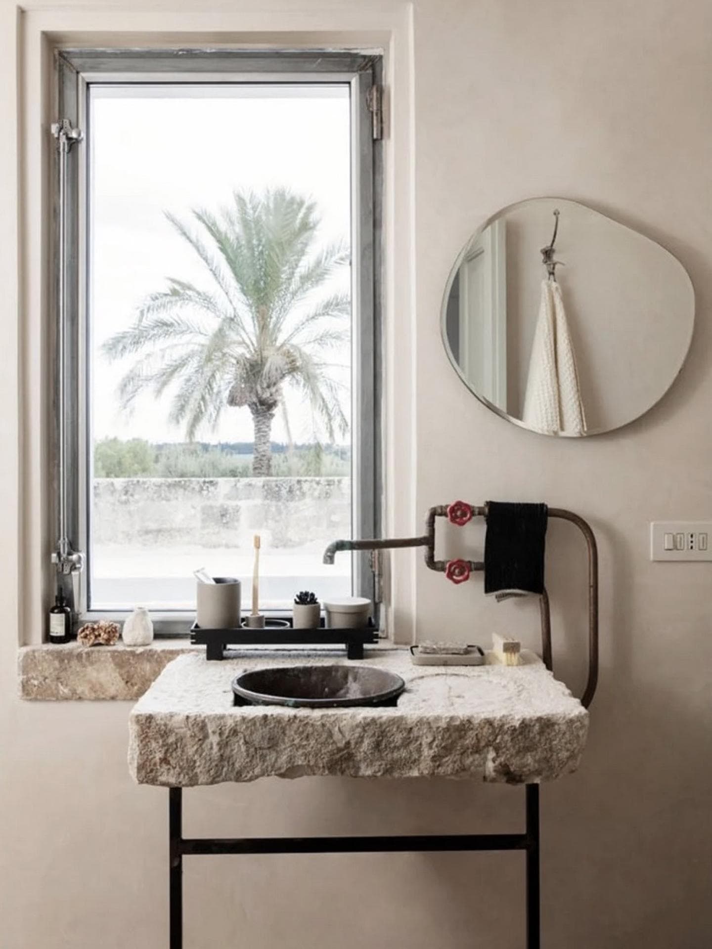 ferm LIVING Teich Kleiner Wandspiegel  Large