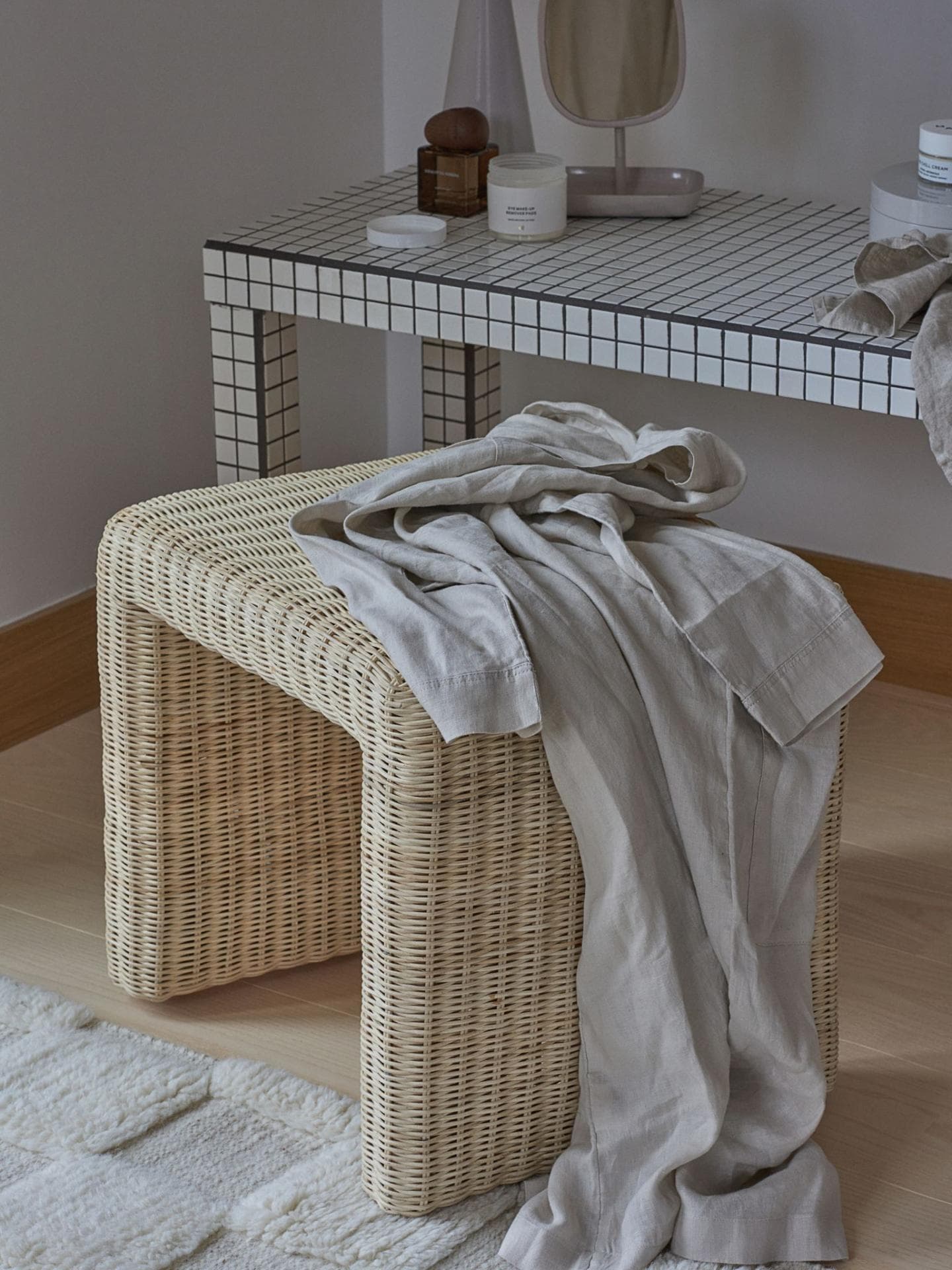 Hocker aus Rattan beige H&M Home