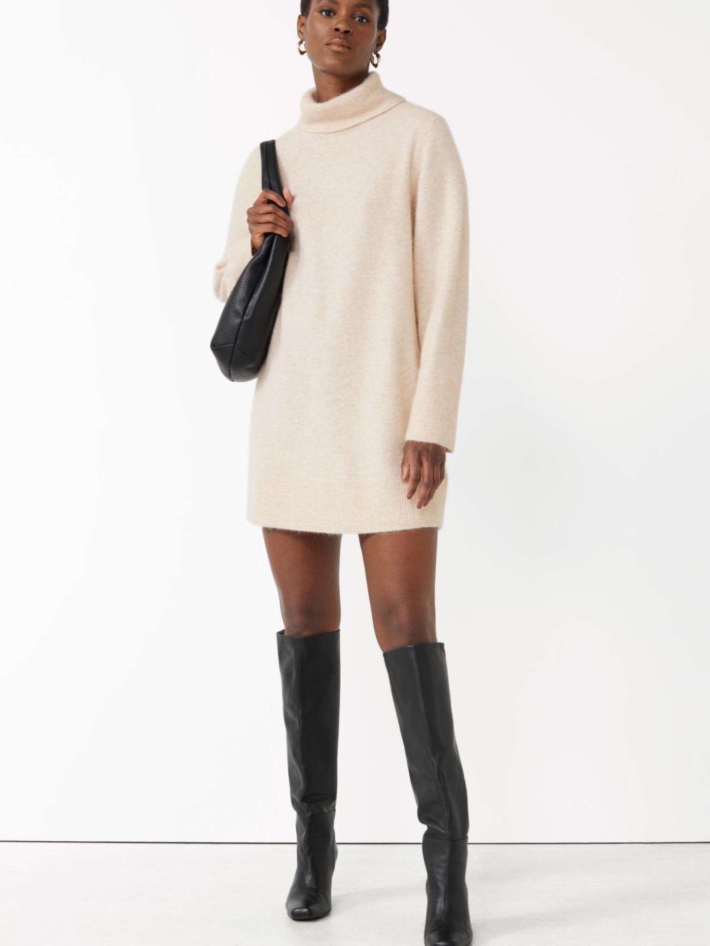 Mini-Strickkleid mit Rollkragen & Other Stories beige