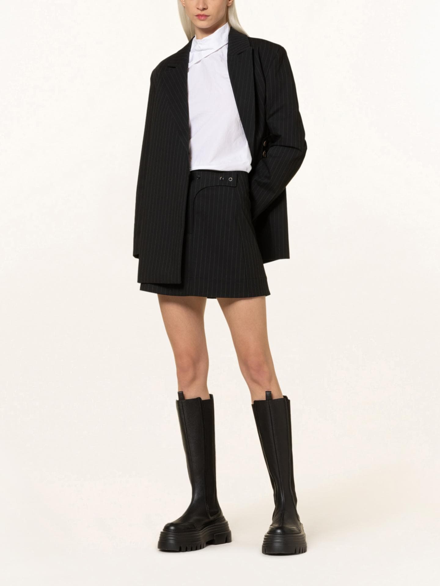 Rock mit geradem Schnitt und asymmetrischem Design von Ganni über Breuninger