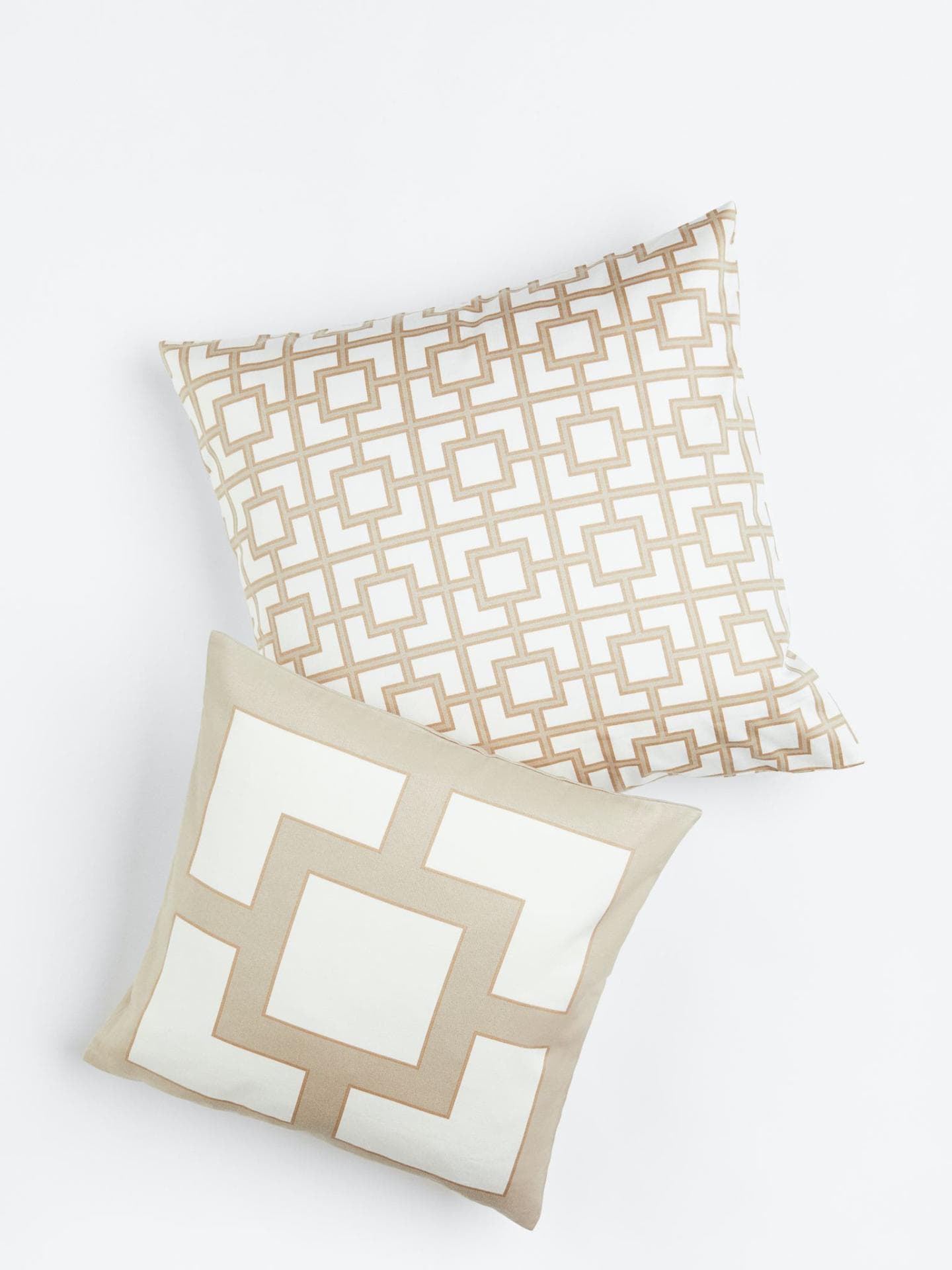 2er-Pack Kissenhüllen aus Baumwolle von H&M Home, ca. 25 Euro