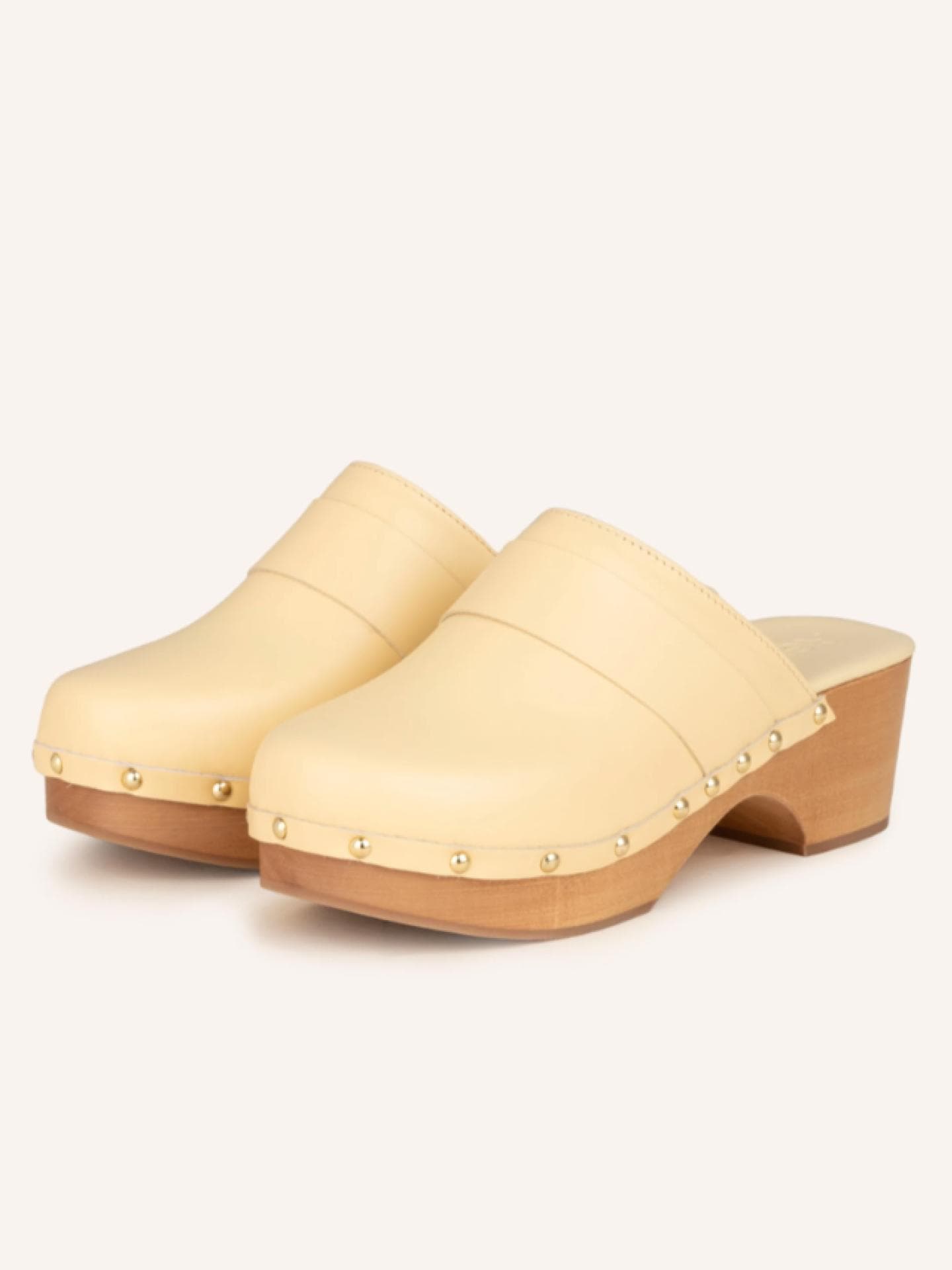 Clogs