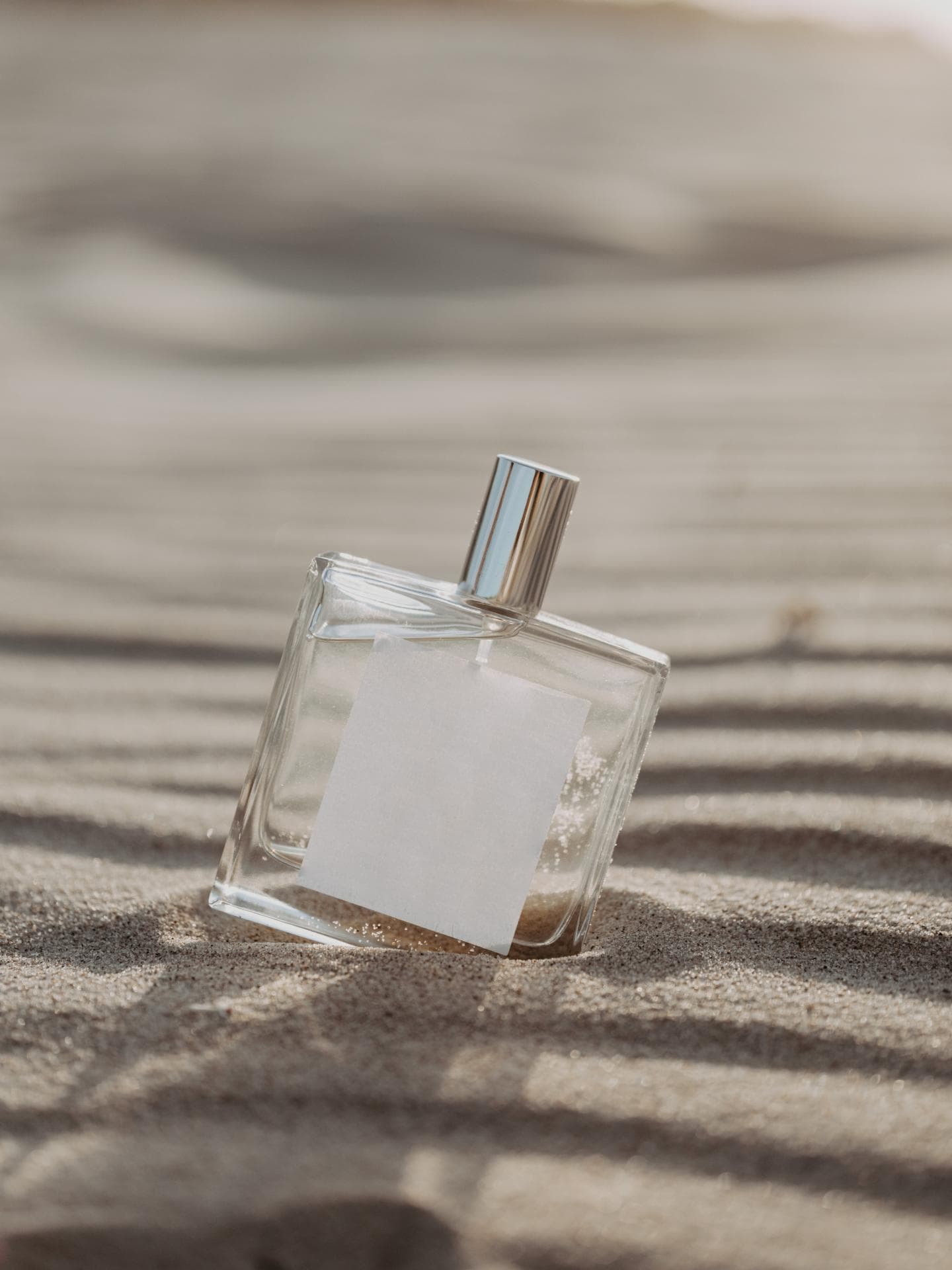 Parfum im Sand