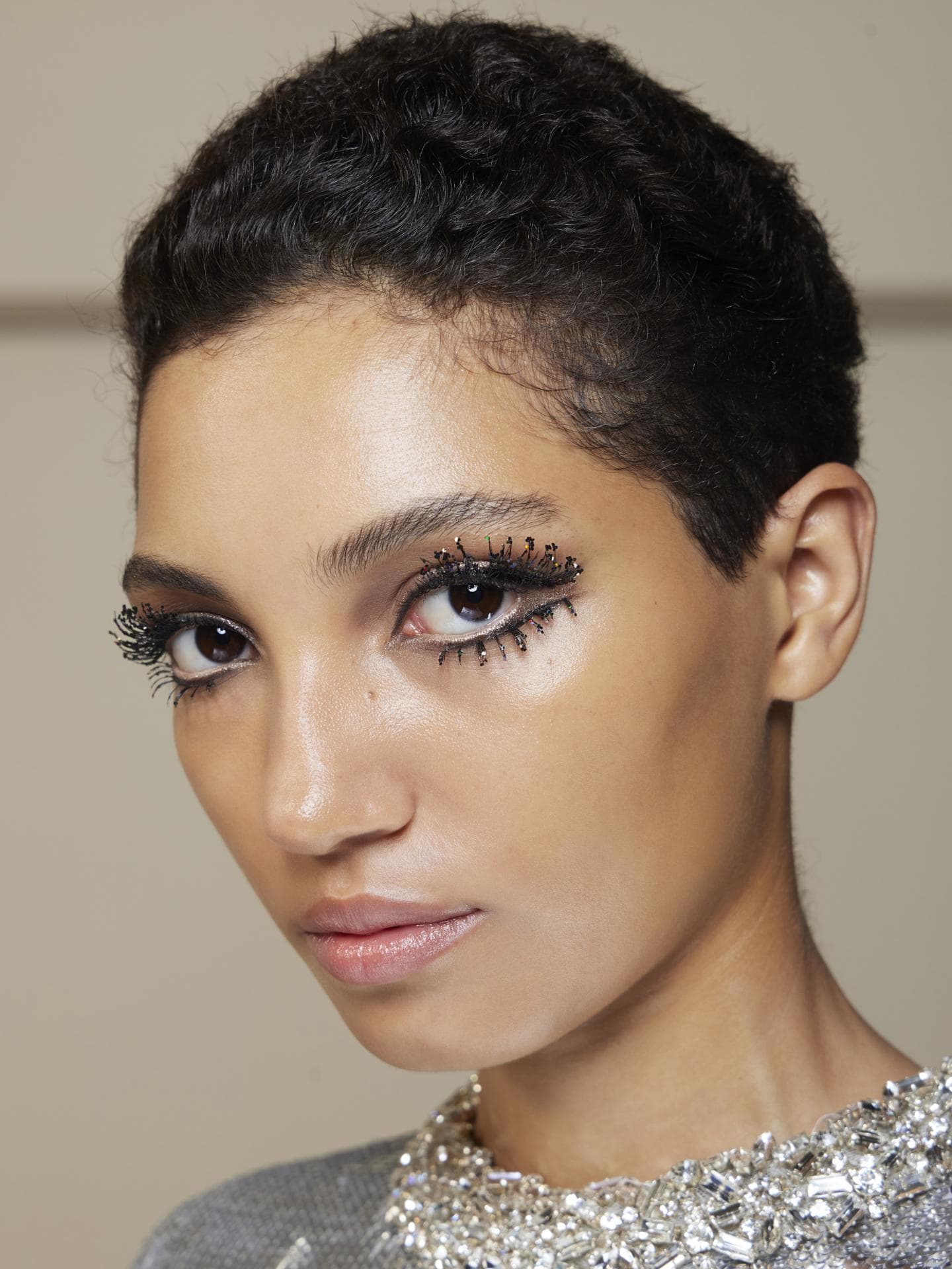 Pixie Cut Frisuren Model mit Pixie