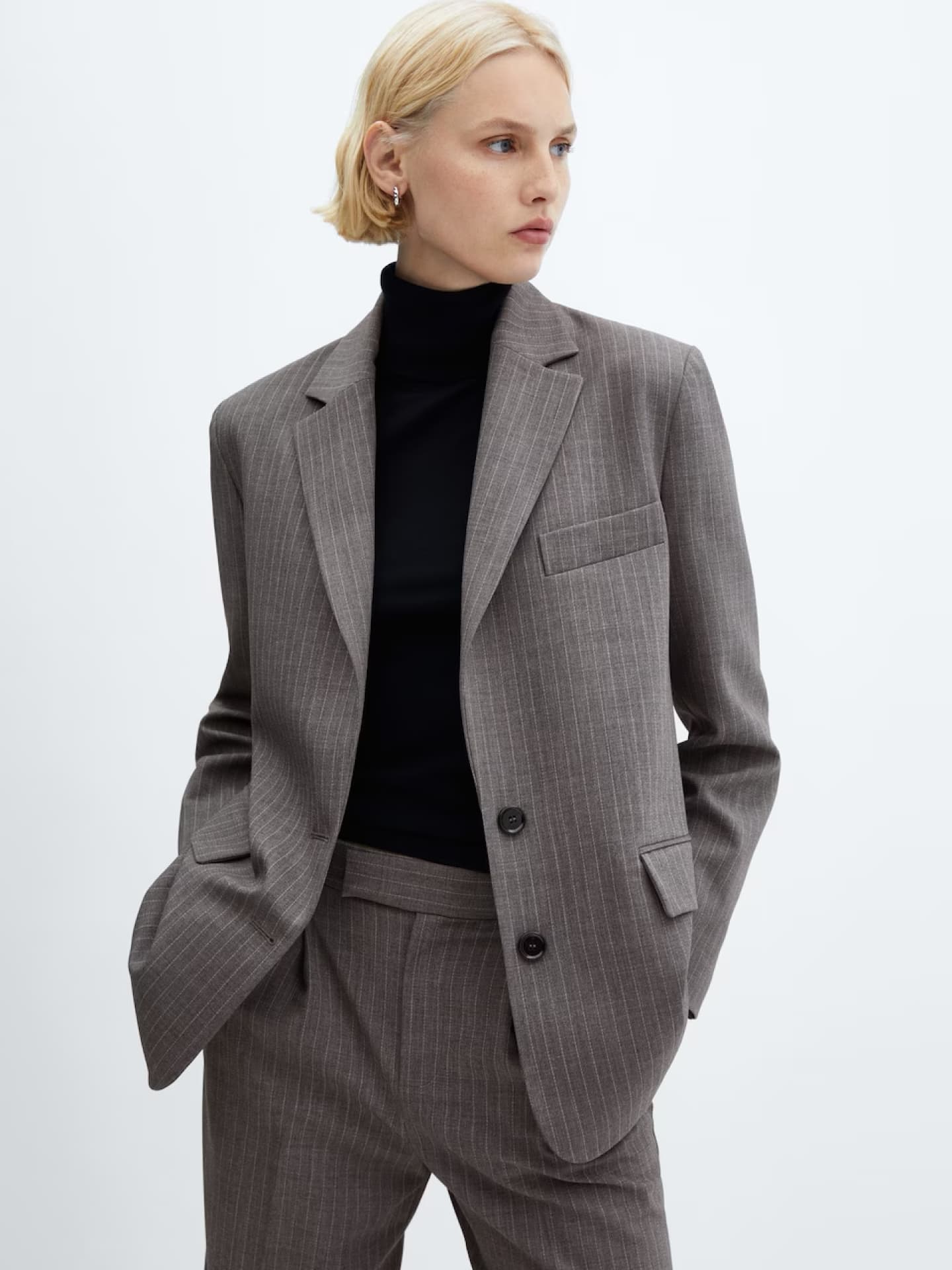 Frau in Blazer