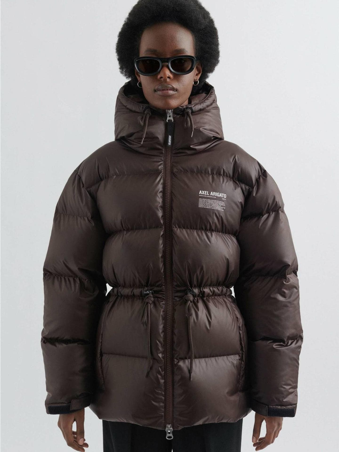 Braune Daunenjacke von Axel Arigato