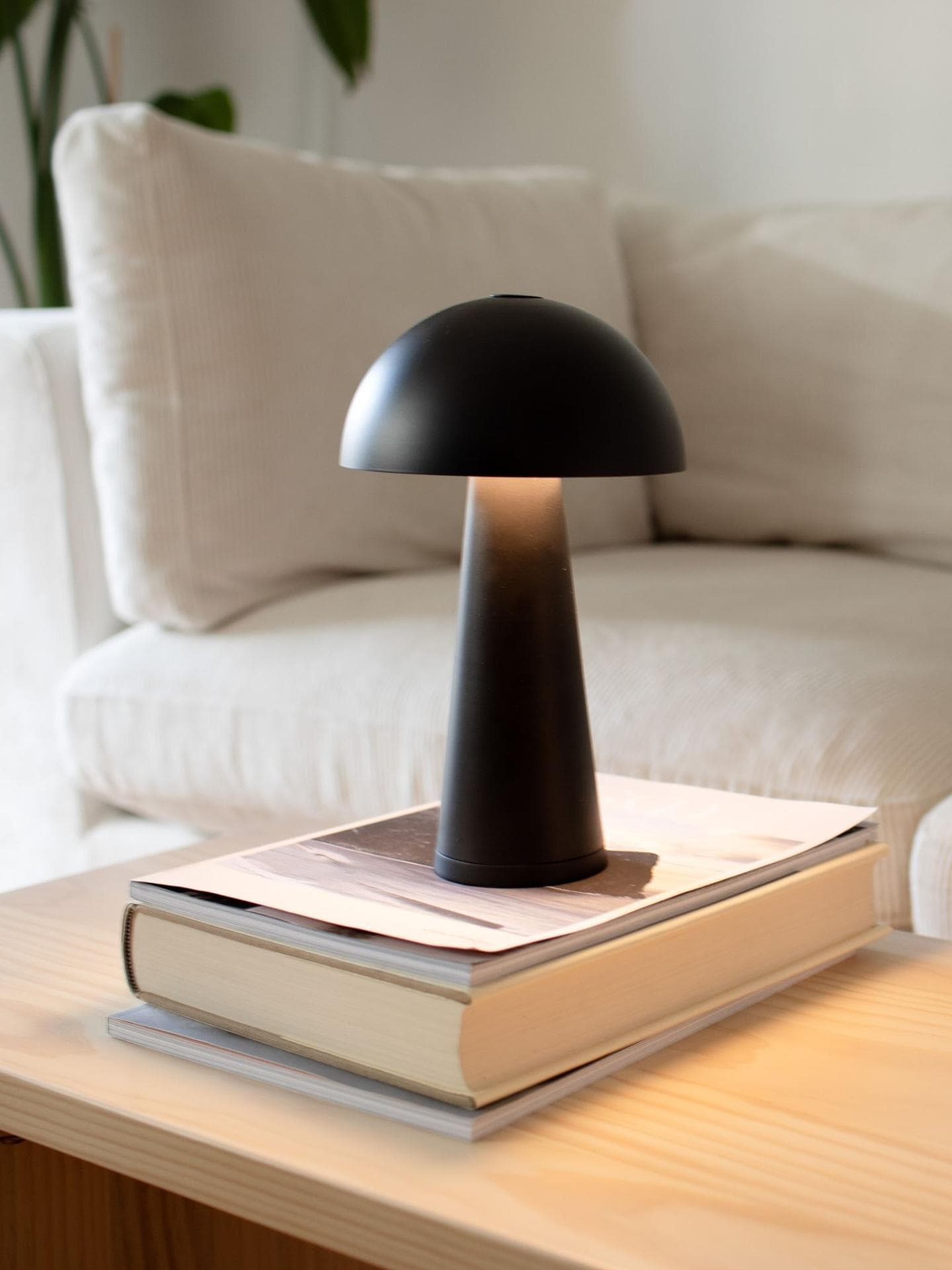 Fungi Tischlampe von H&M Home