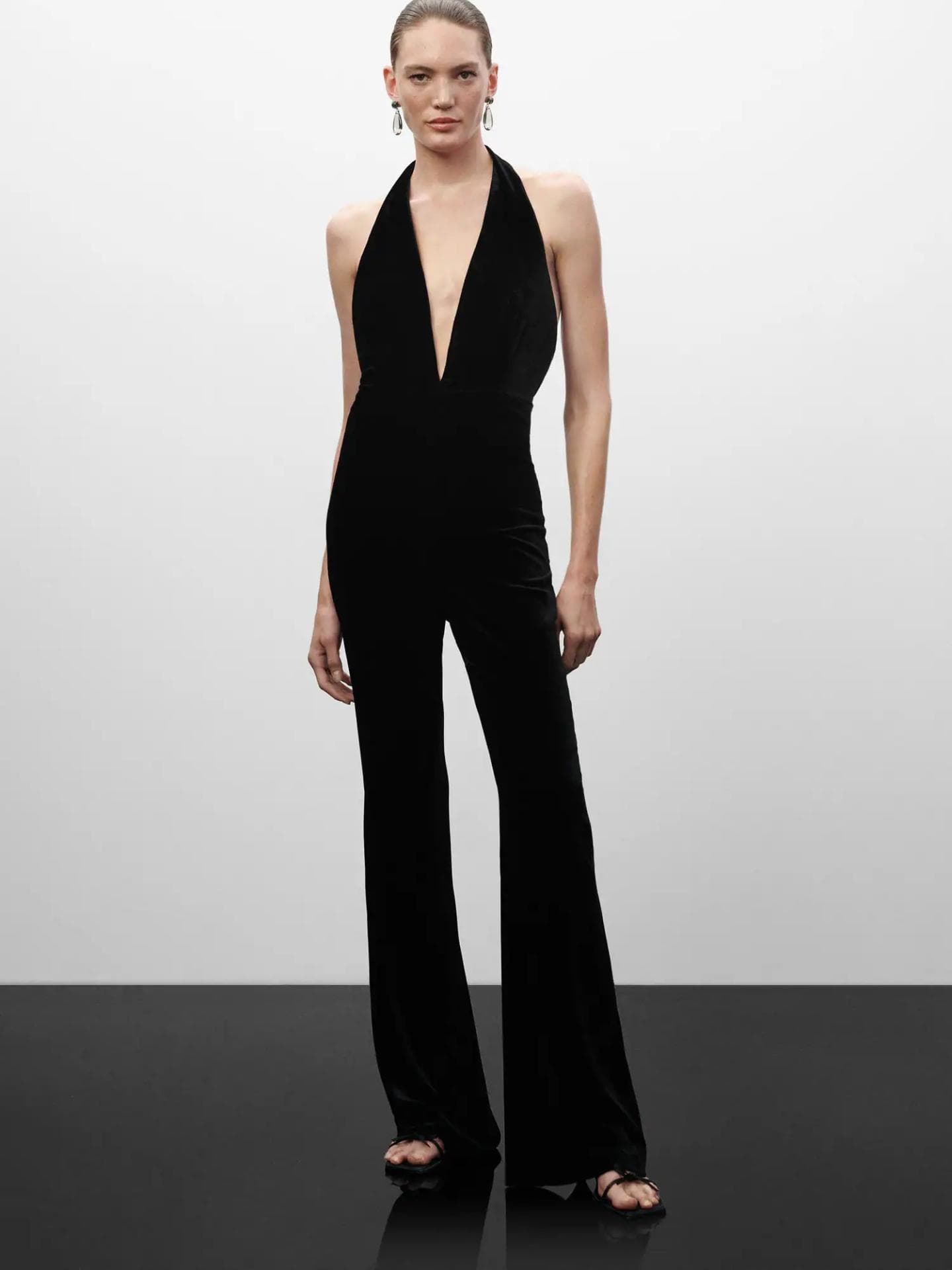 Samt-Jumpsuit in Schwarz